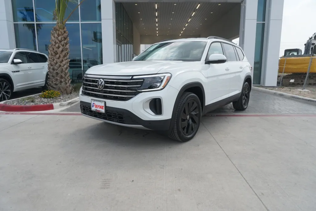 2024 Volkswagen Atlas 2.0T SE w/Technology